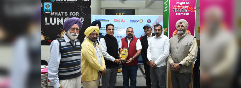 250 Units Donated: University Collaborates with Rotary Club for Successful Blood Donation Camp, Hon’ble Management Joins to Encourage Participants